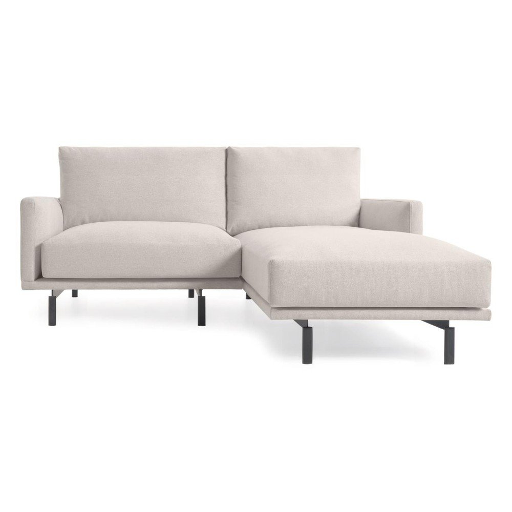 Bézs zsenília sarokkanapé (jobb oldali-heverő résszel) Galene – Kave Home