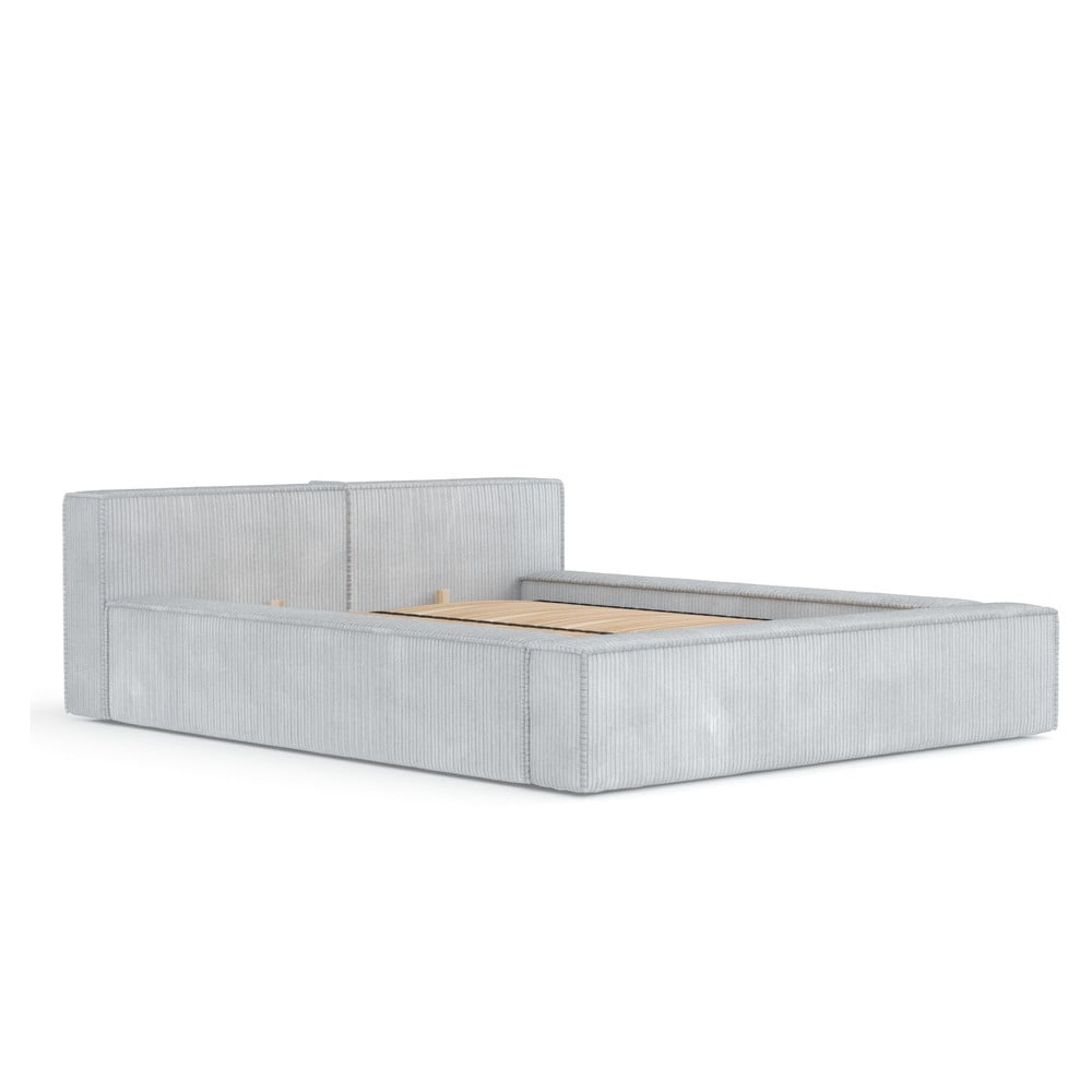 Világosszürke kárpitozott ágyneműtartós franciaágy ágyráccsal 140x200 cm Voliera – Maison de Rêve