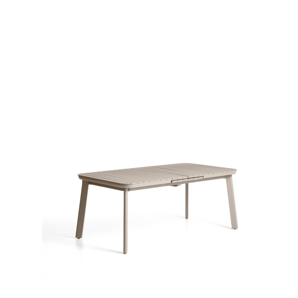 Fém kerti étkezőasztal 100x185 cm Izola – Kave Home