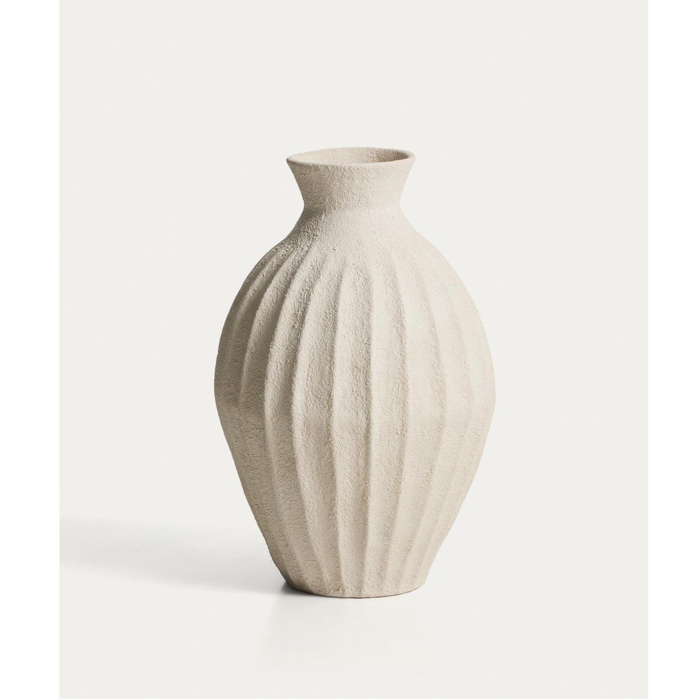 Krémszínű papírmasé kézzel készített-magas váza (magasság 67 cm) Arquena – Kave Home