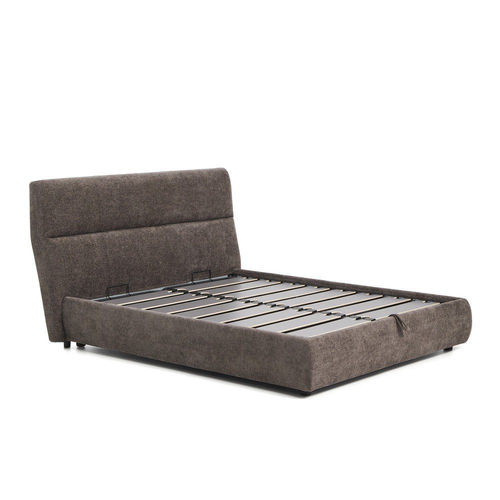 Sötétbarna kárpitozott ágyneműtartós zsenília franciaágy ágyráccsal 160x200 cm Dafra – Kave Home