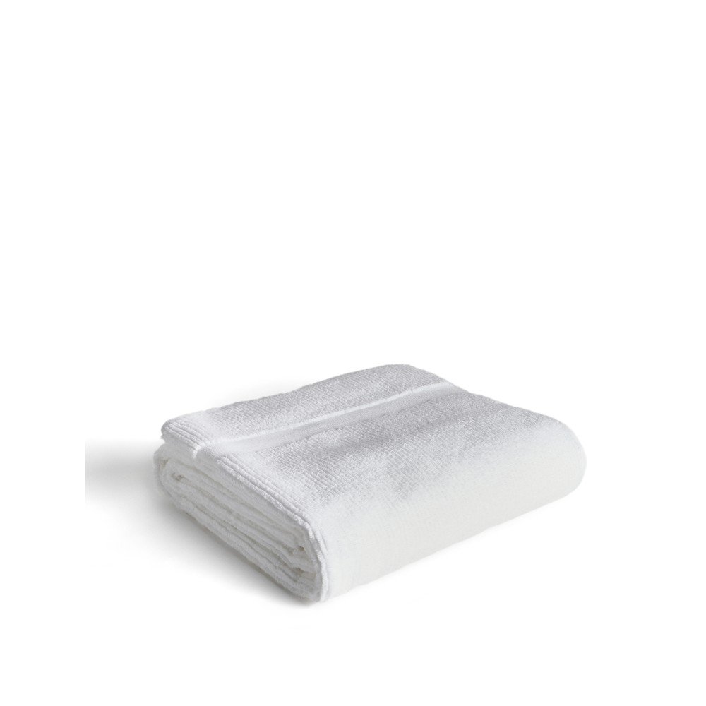 Fehér frottír pamut fürdőlepedő 70x140 cm Olvira – Kave Home